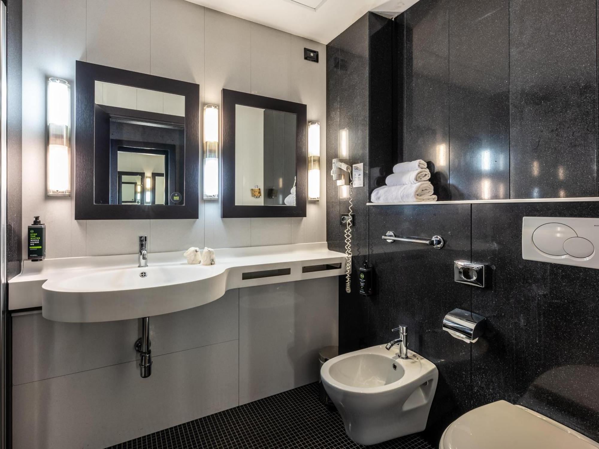 B&B Hotel Borgaro Torinese Εξωτερικό φωτογραφία